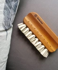 Redecker Lint Brush Cleaning